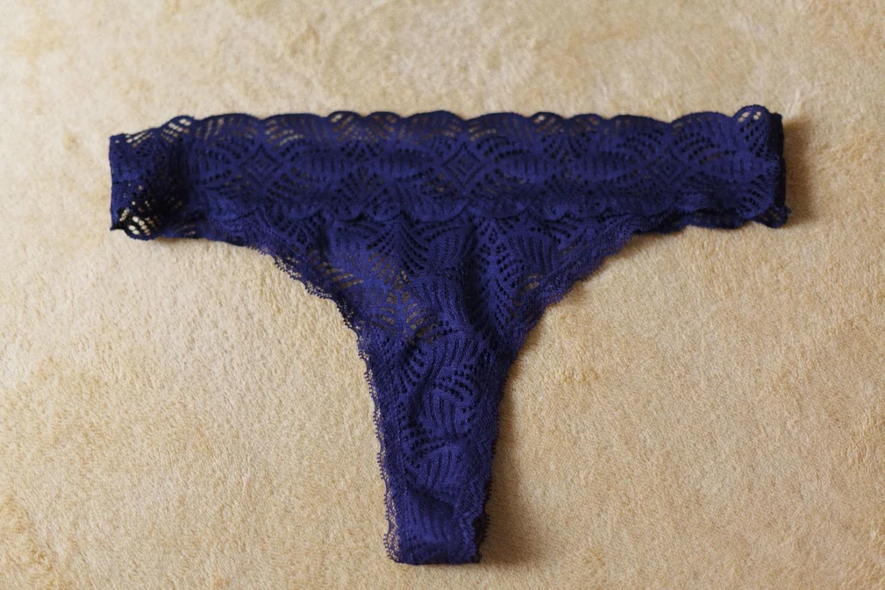 🔥 Glamour obscuro: Conjunto de lingerie push-up de renda preto 95B & XS – photo 9